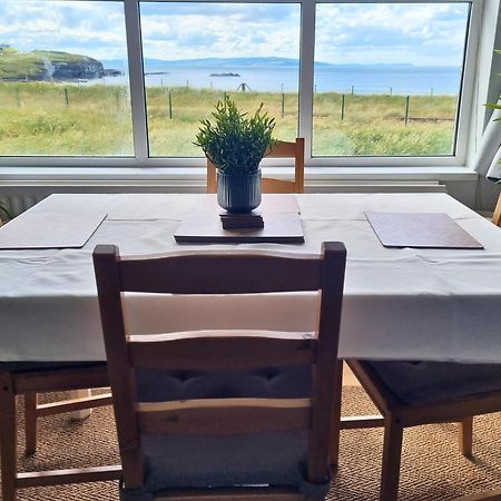 6 Dunluce Park - Portrush By The Sea Apartment Ngoại thất bức ảnh